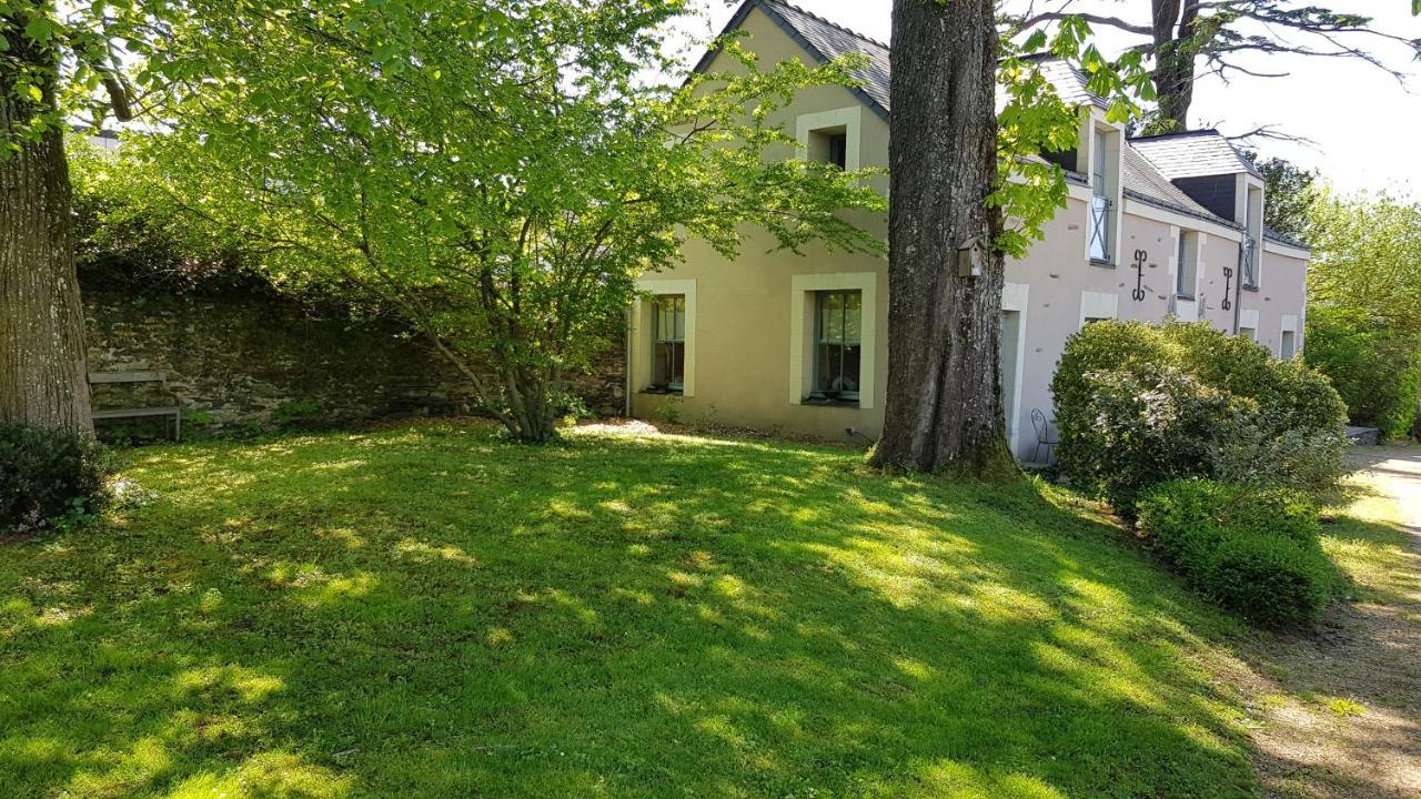 La Demeure Du Goupil Bed & Breakfast Brissac-Quince Dış mekan fotoğraf