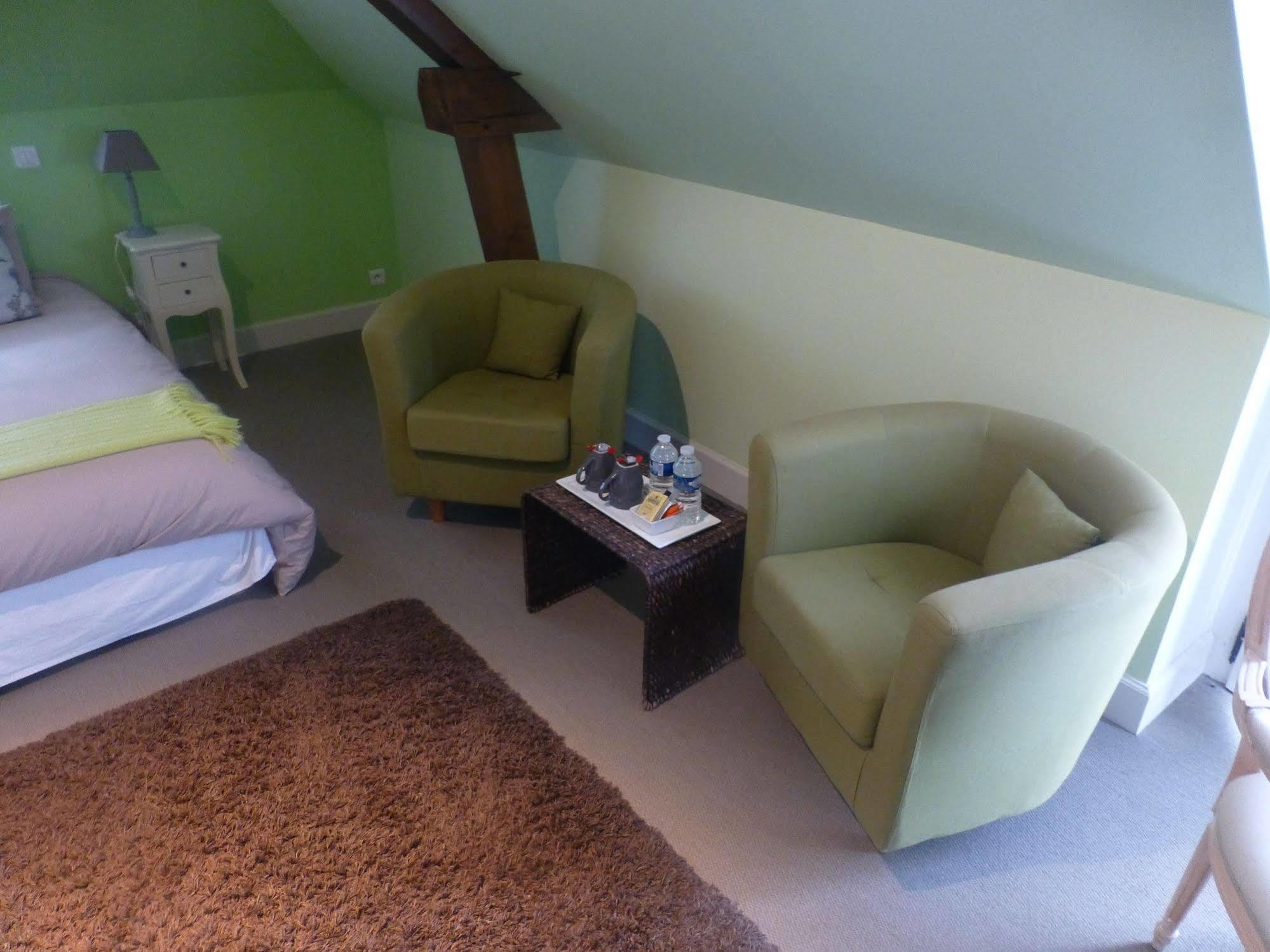 La Demeure Du Goupil Bed & Breakfast Brissac-Quince Dış mekan fotoğraf